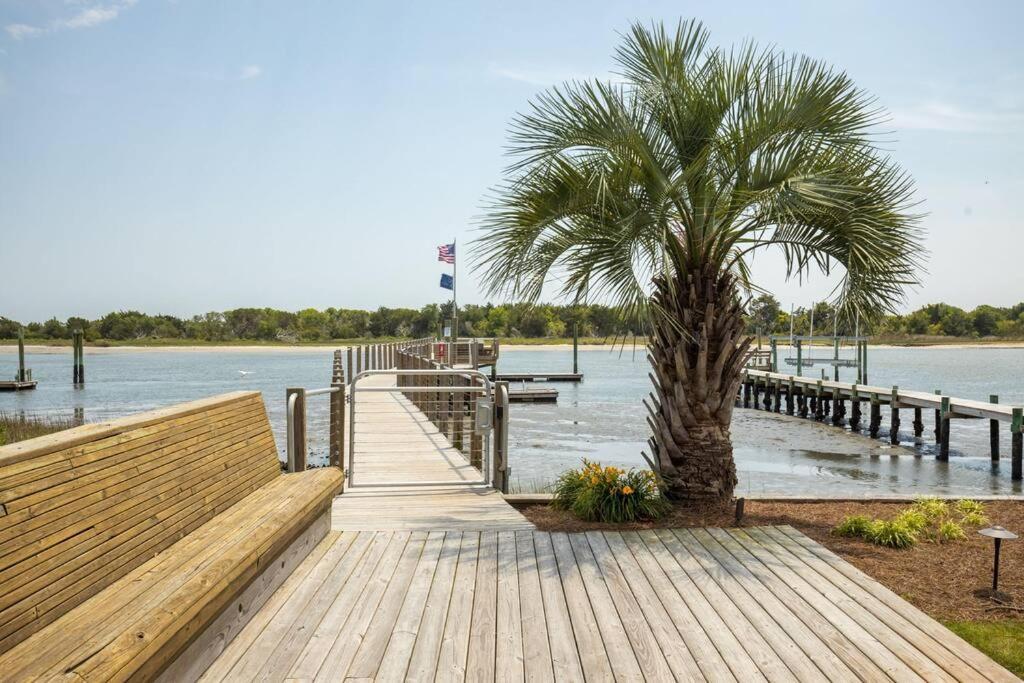 Beau Coast Getaway Villa Beaufort Exteriör bild